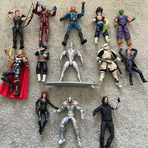 13 figures in good condition